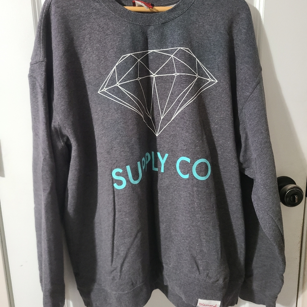 DIAMOND  SWEATER